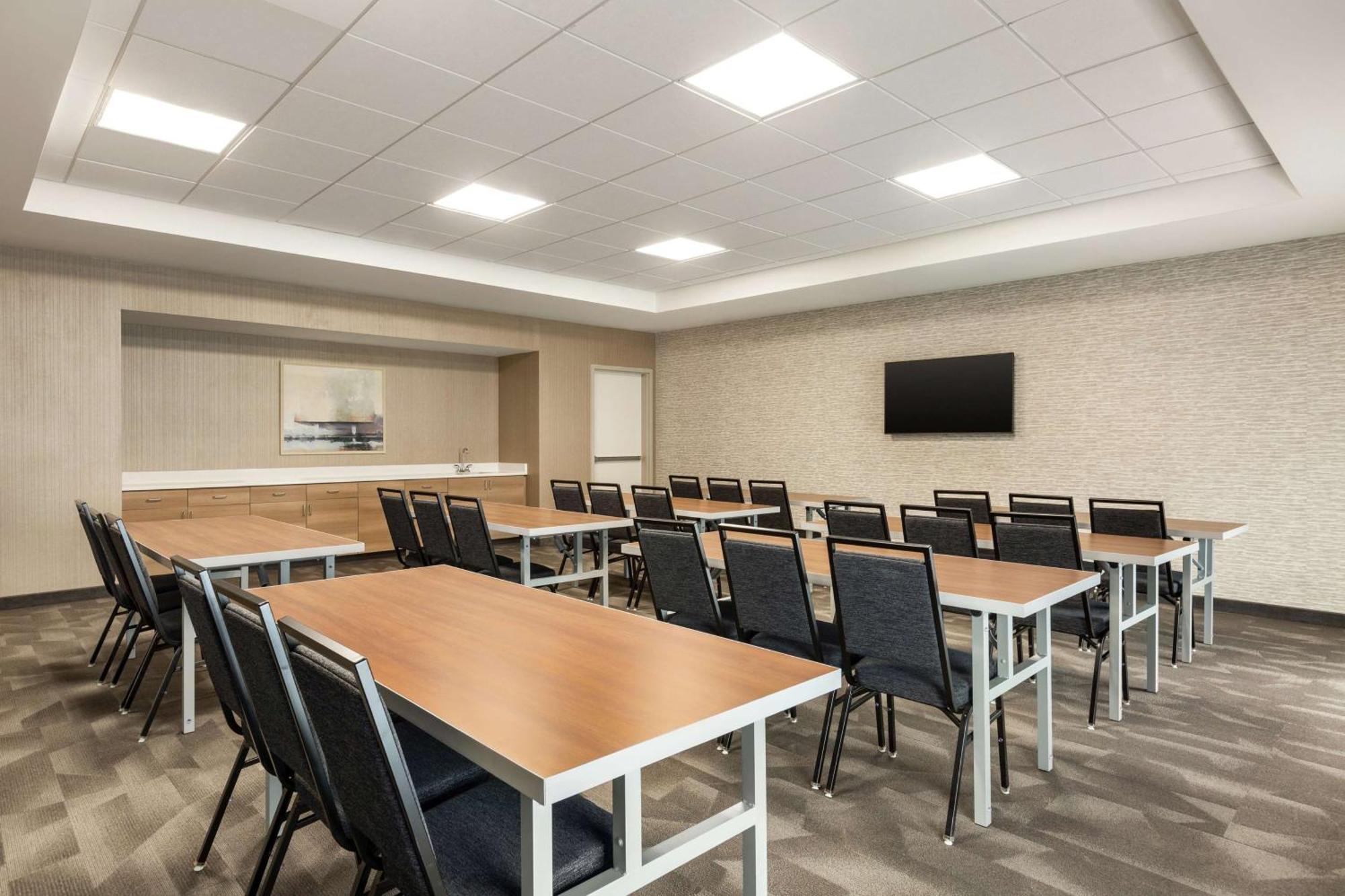 Home2 Suites By Hilton Statesboro Bagian luar foto